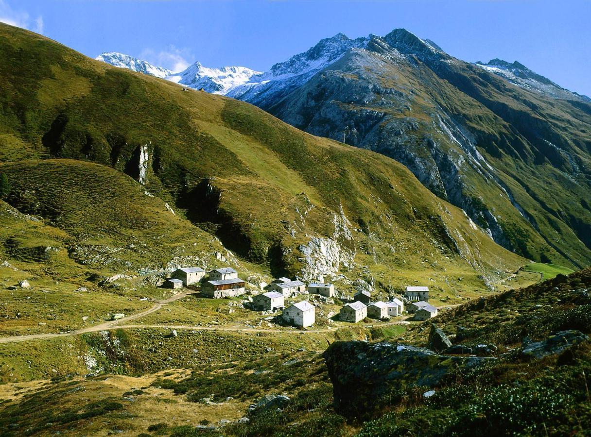 Hotel Moarhof Lienz Exteriör bild