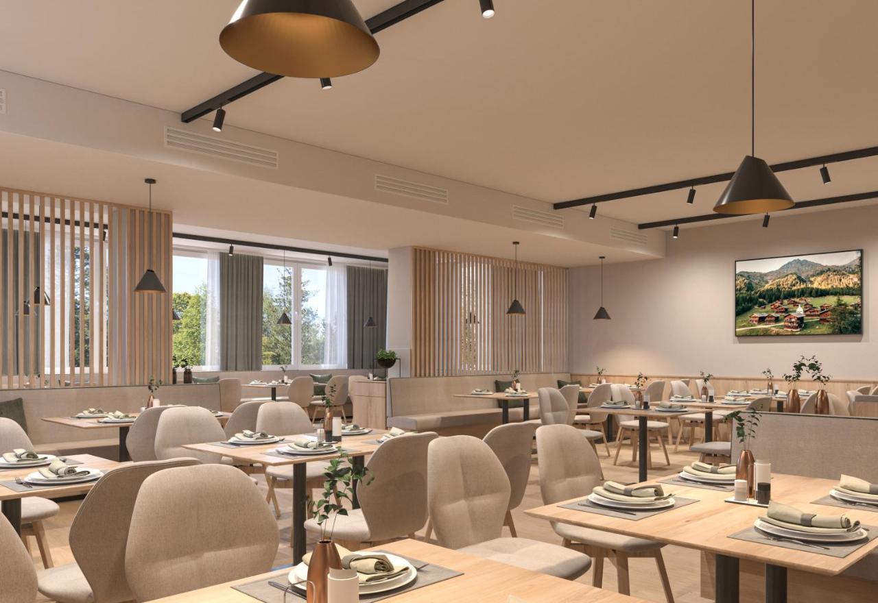 Hotel Moarhof Lienz Exteriör bild